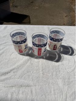 Vintage Apollo 11 “Man on the Moon” Commemorative Glasses – Set of 3