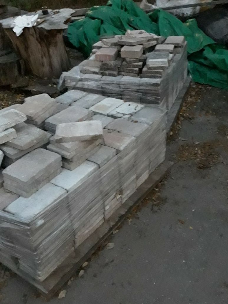 Pavers (1 Inch Thick)