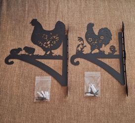 Hen, Chick & Rooster black iron plant hanger