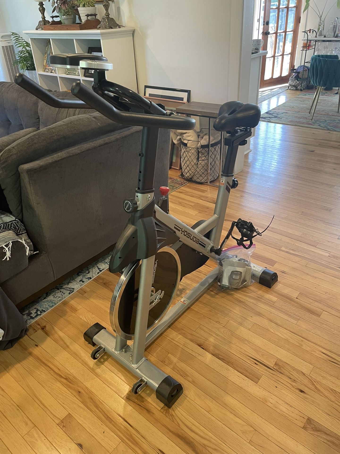 Yosuda L-001a Stationary Bike