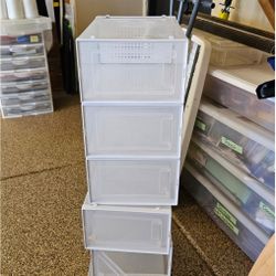 Kids Enclosed Shoe Boxes 