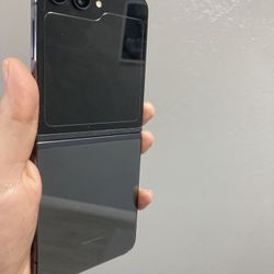 Samsung Galaxy Z Flip 5 Unlocked 256 GB 