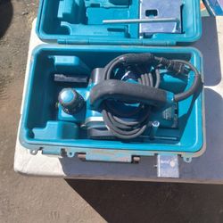MAKITA ELECTRIC PLANER