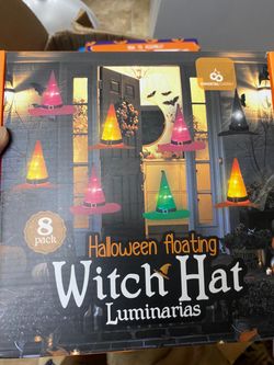 Which hat floating lights