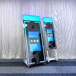 65 Inch Mirror Photobooth