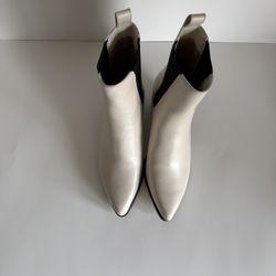 Michael Kors Kinlee Cream Leather Ankle Boots Women’s Pre-Owned Good Condition