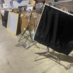 Impact / Mathew’s Photo +video Studio Lighting Equipment 