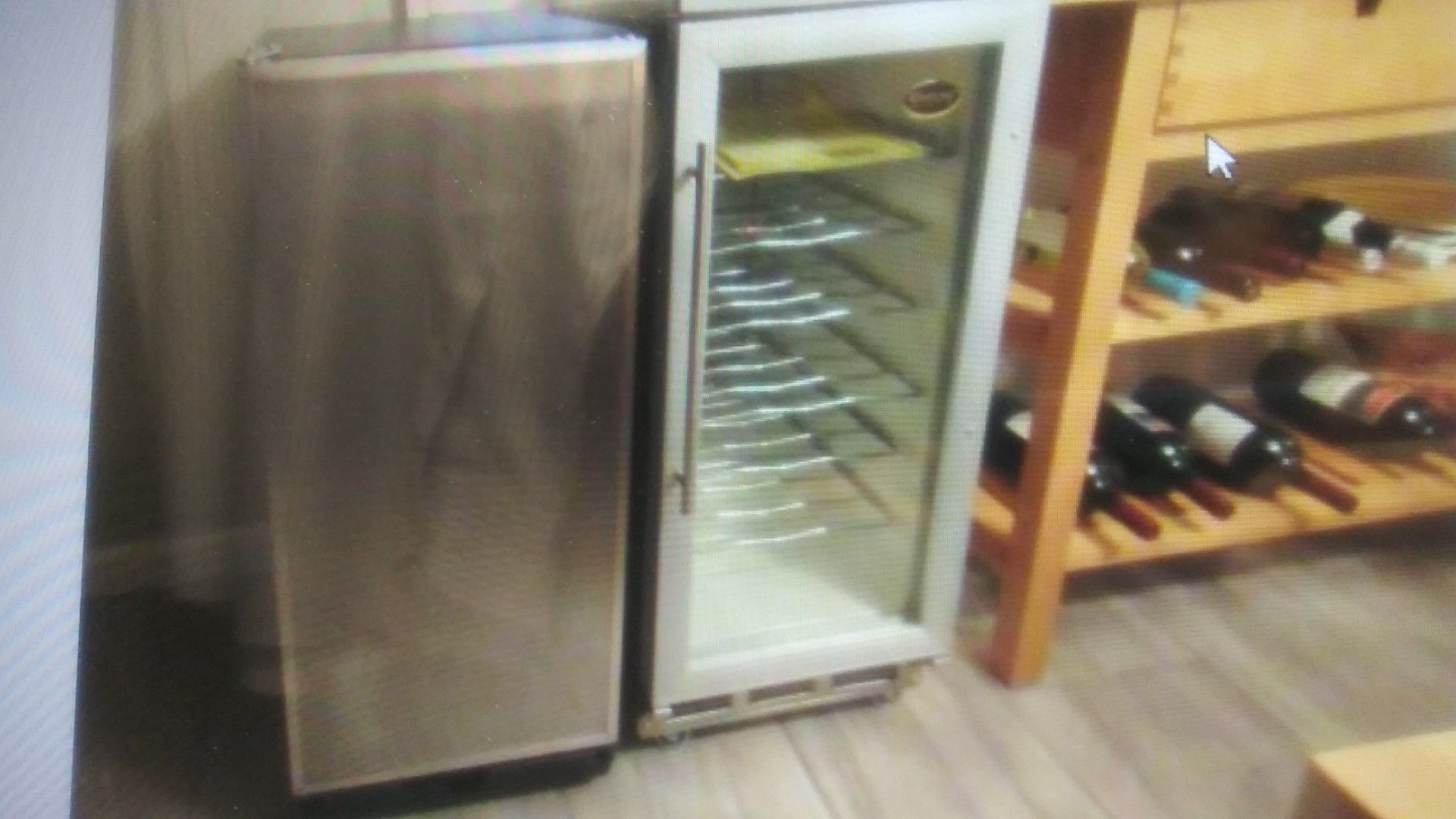 Wine Cooler / Mini-Refrigerator
