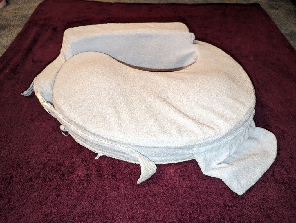 Breastfeeding Pillow 
