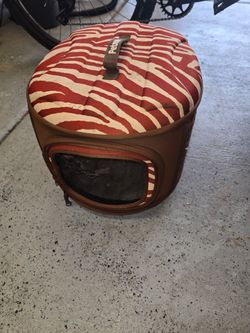 Cat carrier