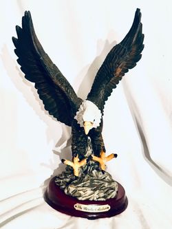 The Mirella Collection bald Eagle flying Statue