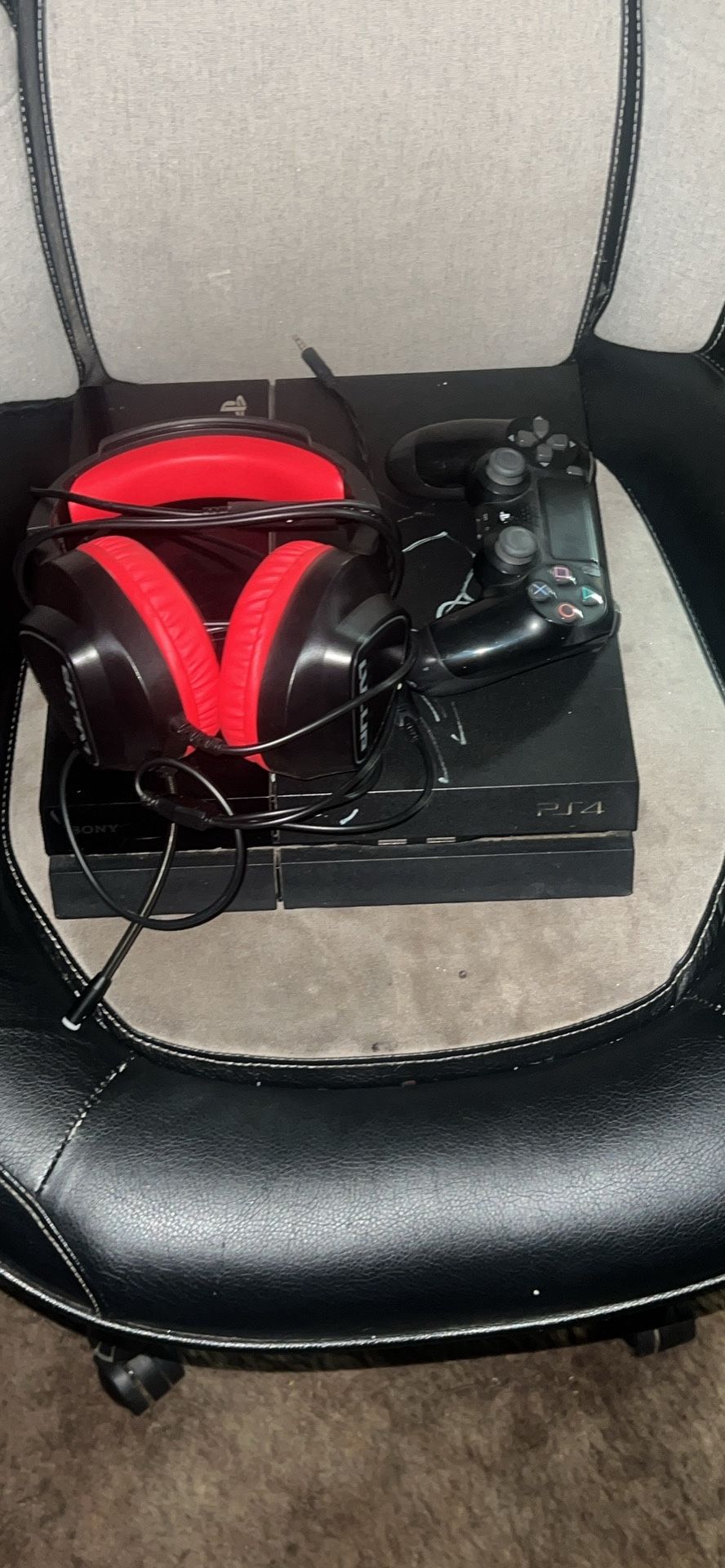 PS4 , 2 Controllers, 1 Headset , Power Chord