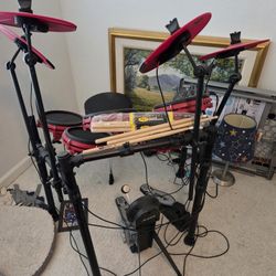 Alesis Electric Drum Set, Stool And Headphones 