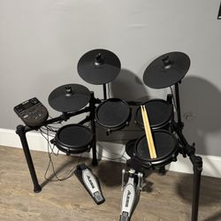 Alesis Nitro Mesh Electronic Drum Kit + Expansion (Expansion Unopened)