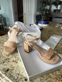  Shoes  Sz 81/2 Bandolino