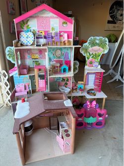 3 doll houses