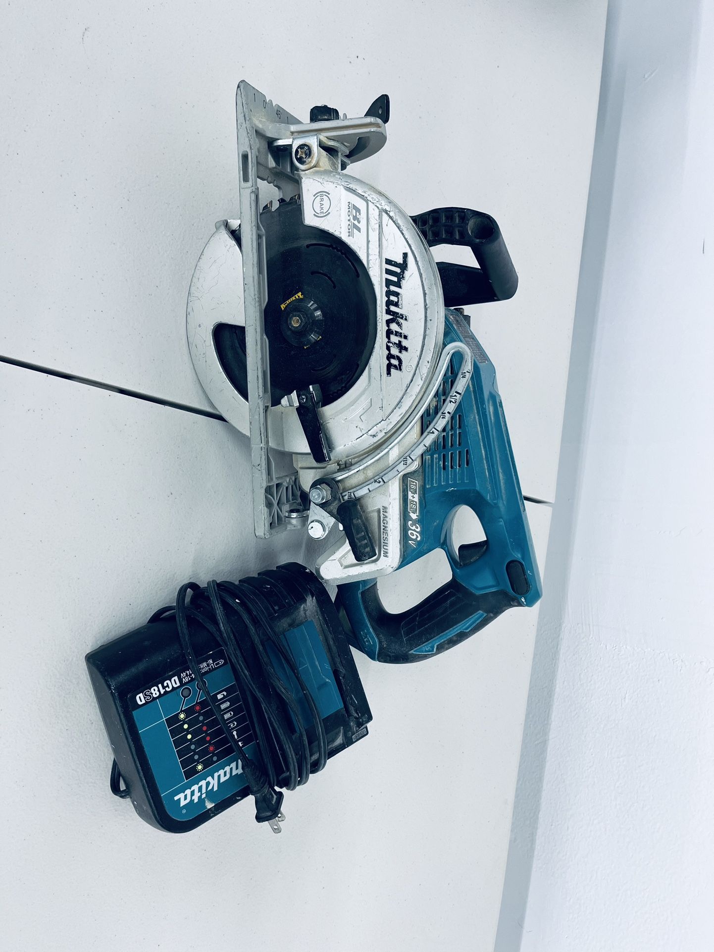 skill saw makita