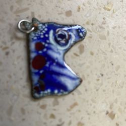 (JE18) Vintage Handcrafted Enamel Horse Head Pendant On Copper 