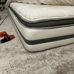Super Comfy King Mattress For FREE