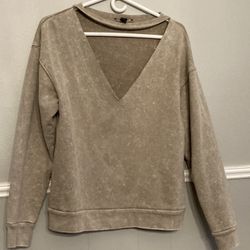 Women’s Forever 21 Chocker Sweater 