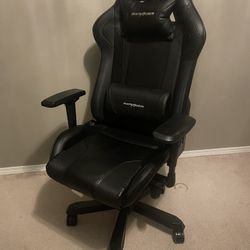 DX Racer Gaming Chair
