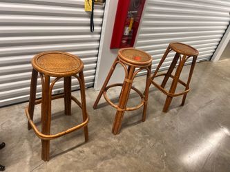 3X Wicker bar stool set
