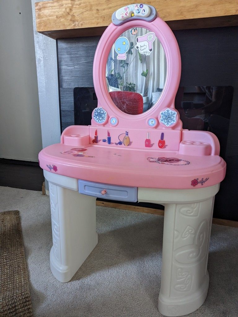 Fantasy Vanity Step 2