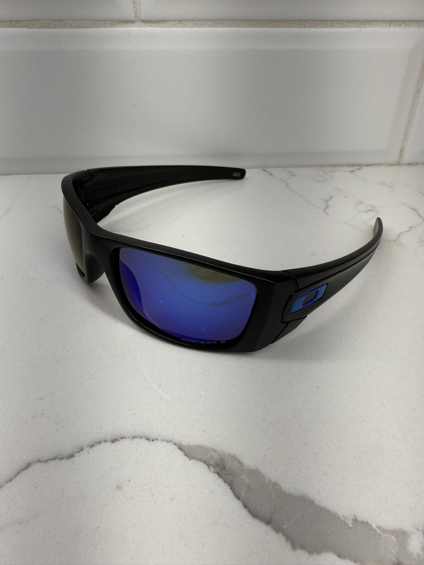 New Oakley Fuel Cell Polarized Sunglasses