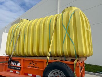 1500 Gal. Yellow Polyethylene Single Compartment Septic Tank