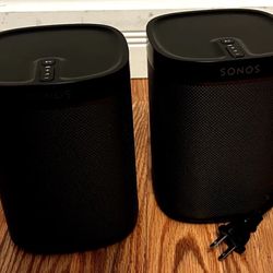 Pair Sonos Play 1 Wireless Speakers Black WIFI All-in One Set of 2 with Cords