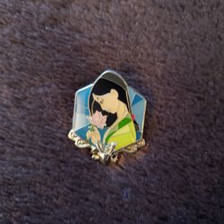 Disney Mulan Loungefly Blink Box Pin