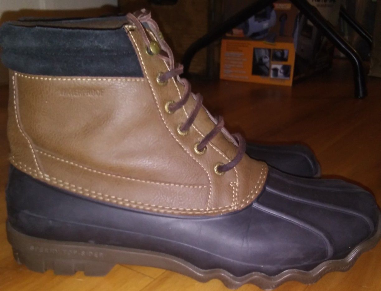 Sperry Rain Boots Size 9.5