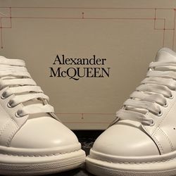 Alexander McQueen 