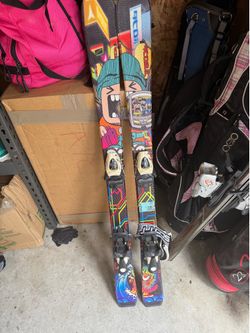 Kid’s Skis