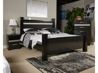 Five piece black bedroom set!