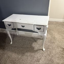 Vanity/desk 