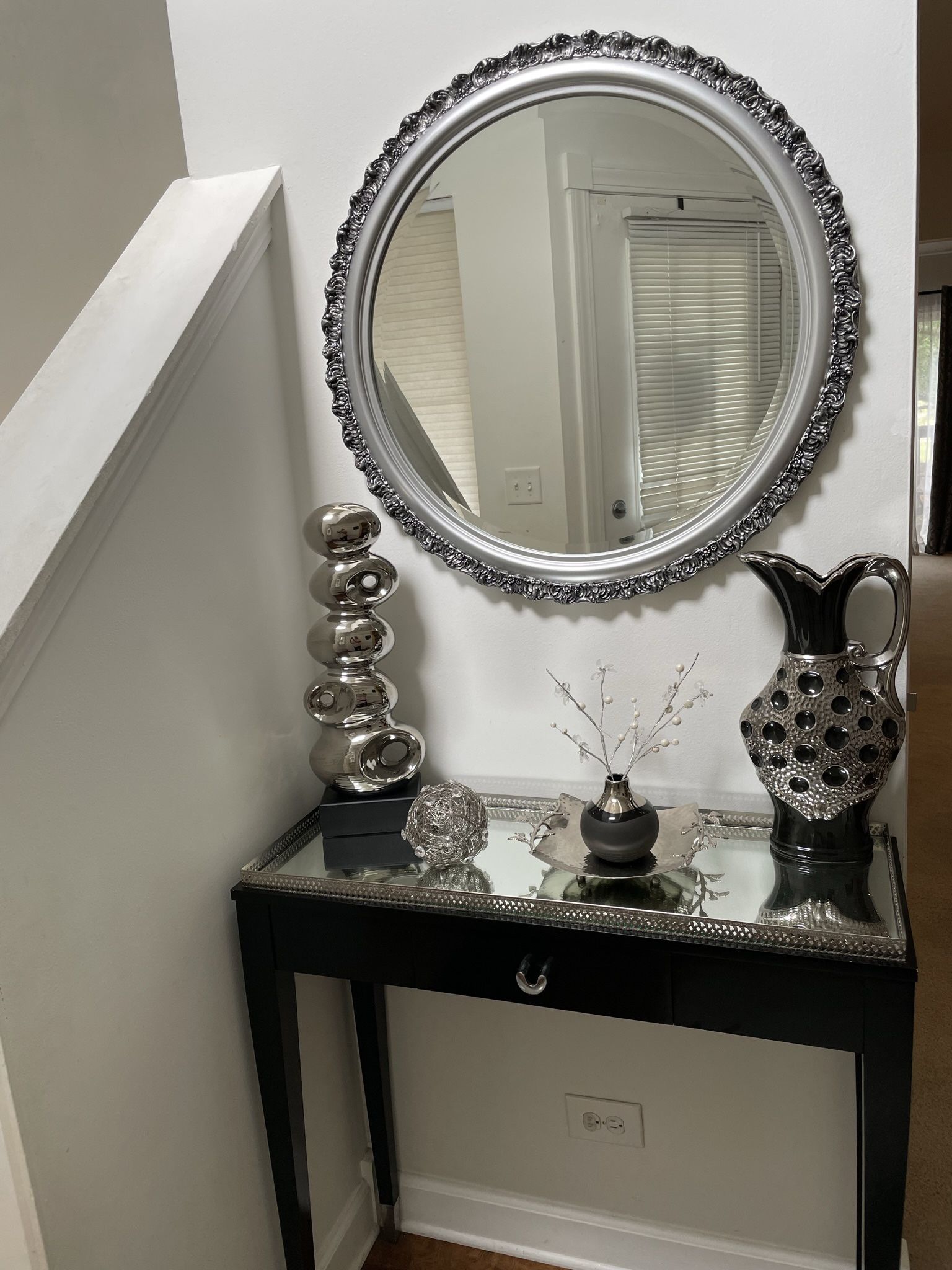 Mirror And Console Table Set