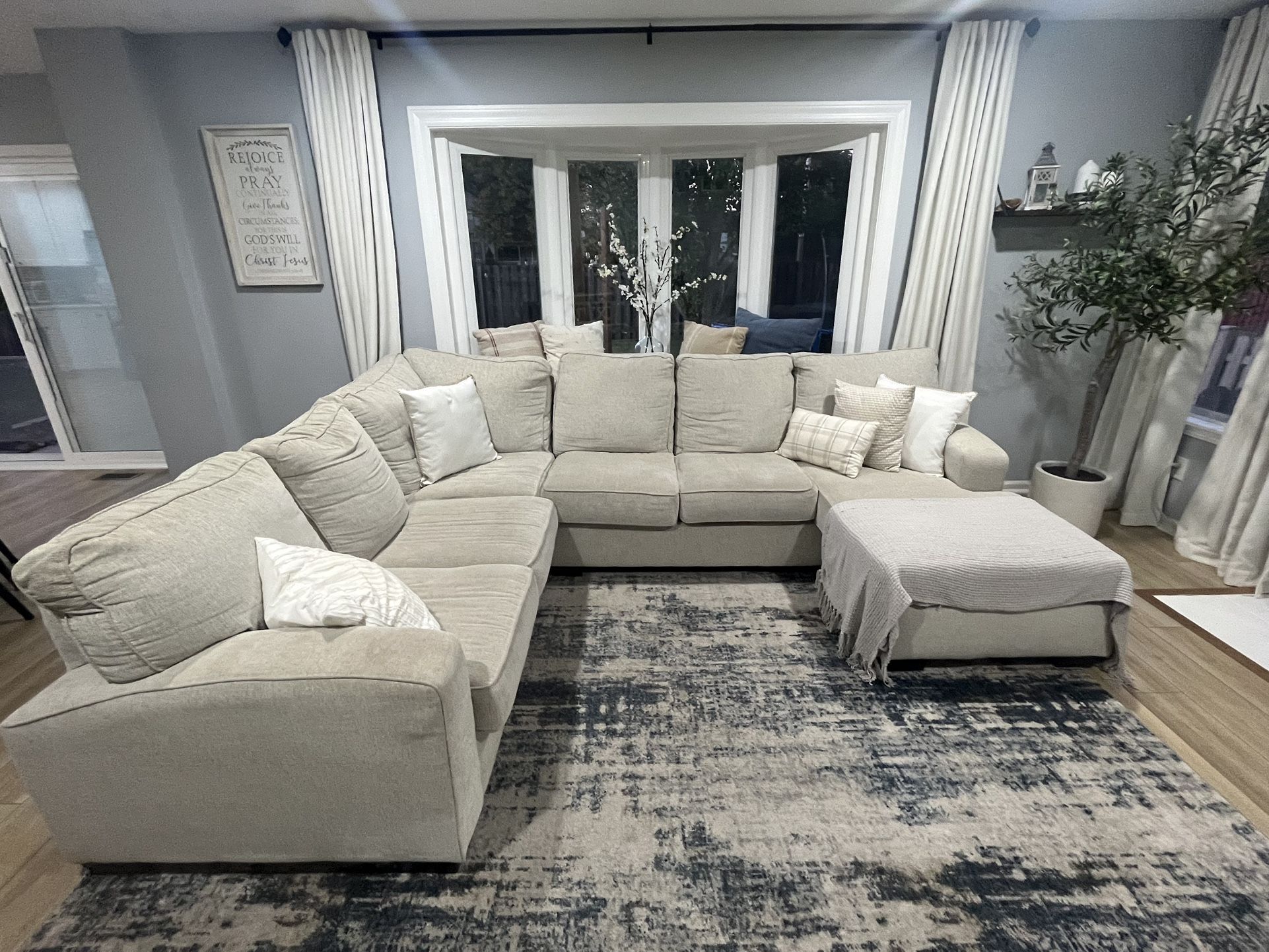 Sectional Sofa