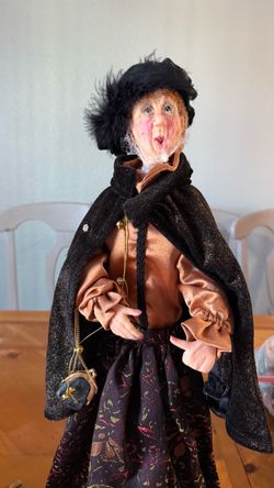 Vintage Jacqueline Kent Collection Caroller Doll "Maisy" w/ Box