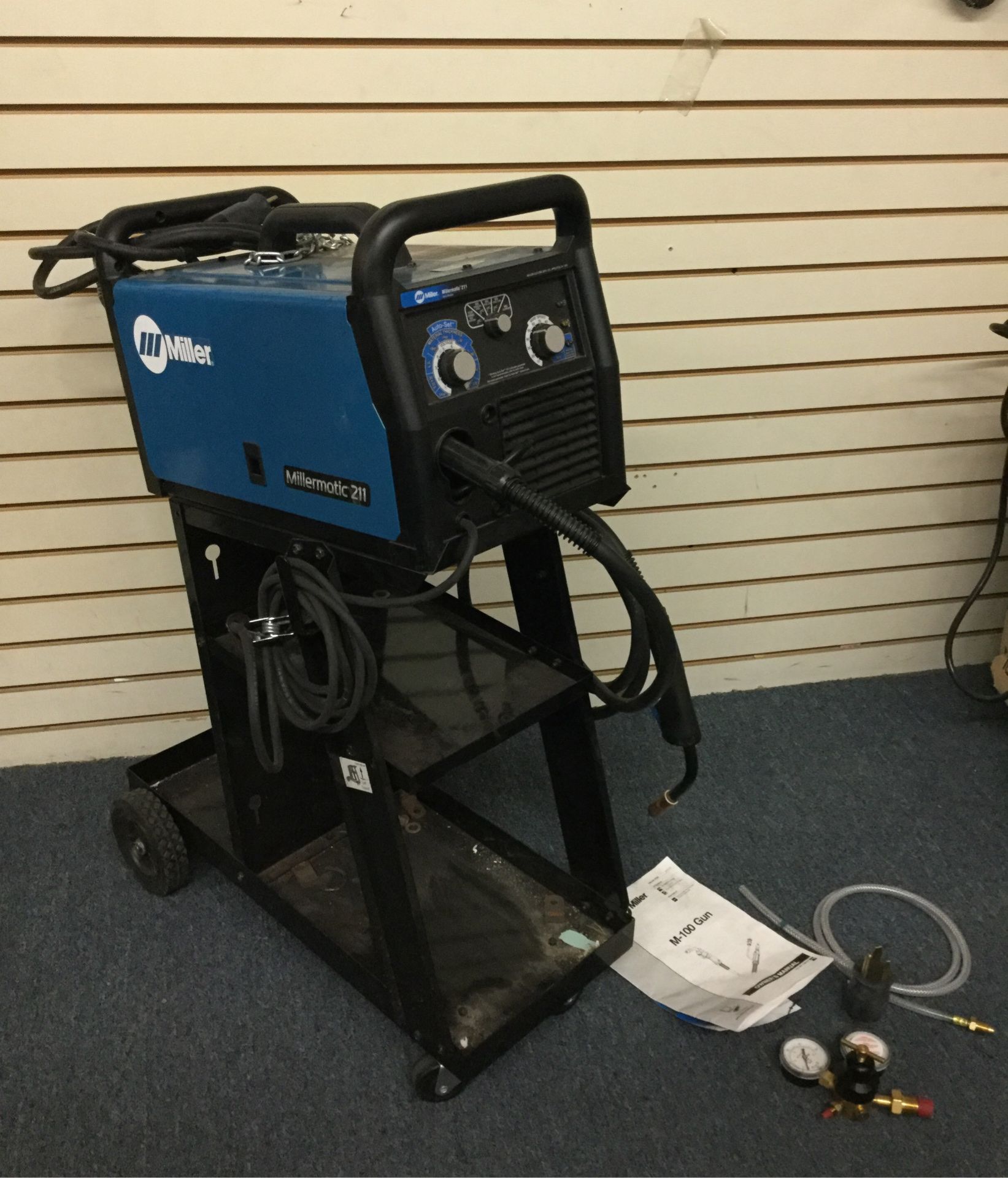 Miller millermatic 211 for Sale in Baldwin Park, CA OfferUp