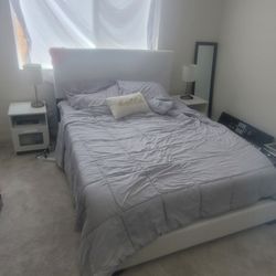 Queen Size Bedroom Set