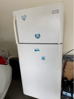 Refrigerator Works great!!!