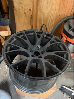 (1) Dodge hellcat rim