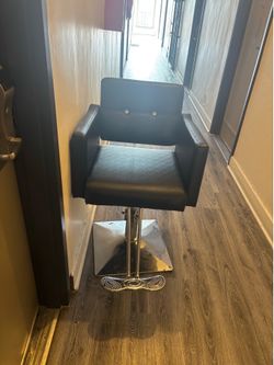 Salon chair for sale
