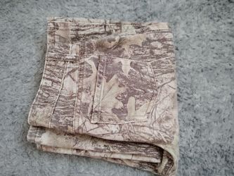 Camo baggy jeans size 00
