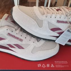 100% AUTHENTIC Men's Reebok Classic Leather Beige Burgundy Running  size 10.5 BRAND NEW BOX $30 FIRM