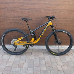 2022 Trek Fuel EX 5 (medium)(upgraded)