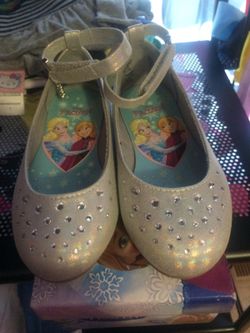 Frozen brand new size 7 shoes