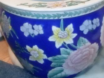 Vintage Chinese Famille Porcelain Fish Bowl