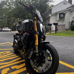 Ducati Diavel 1260S Garage Kept Low Miles Excellent Condition 